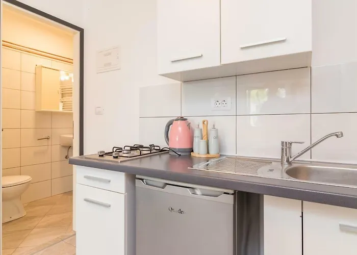 Rede 아파트 풀라