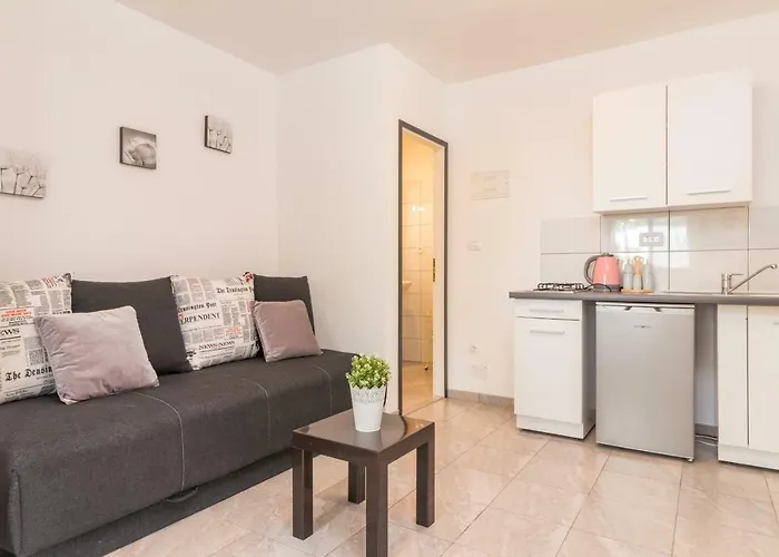 Rede 아파트 풀라